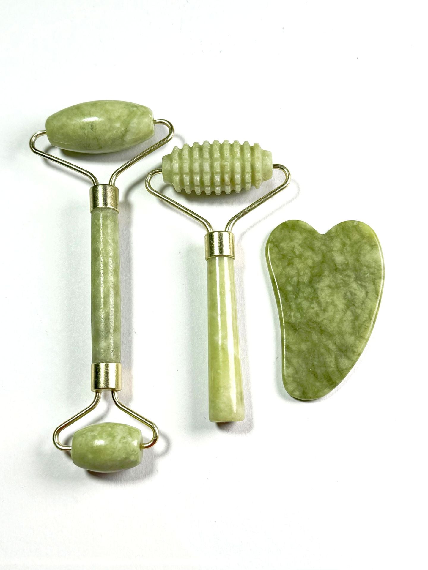 Rouleau de Jade Naturel – Masseur Facial Liftant & Anti-Âge | Vélyra